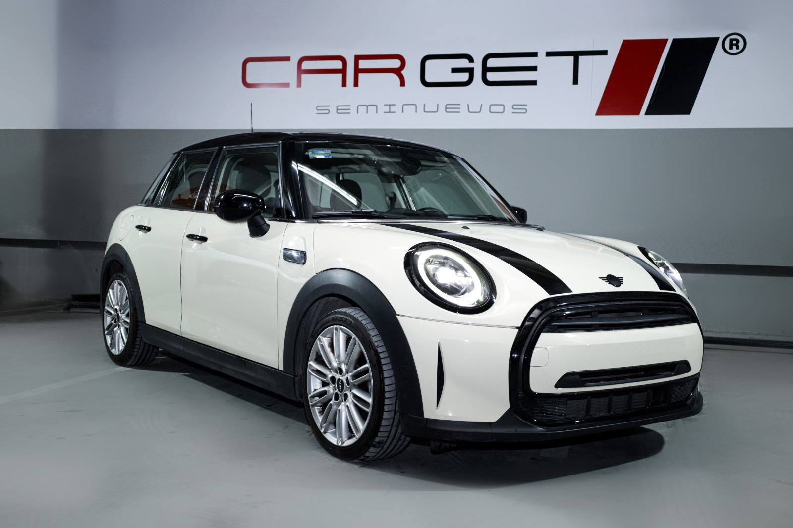 541972795_701796266211886_1605817466381930862_n