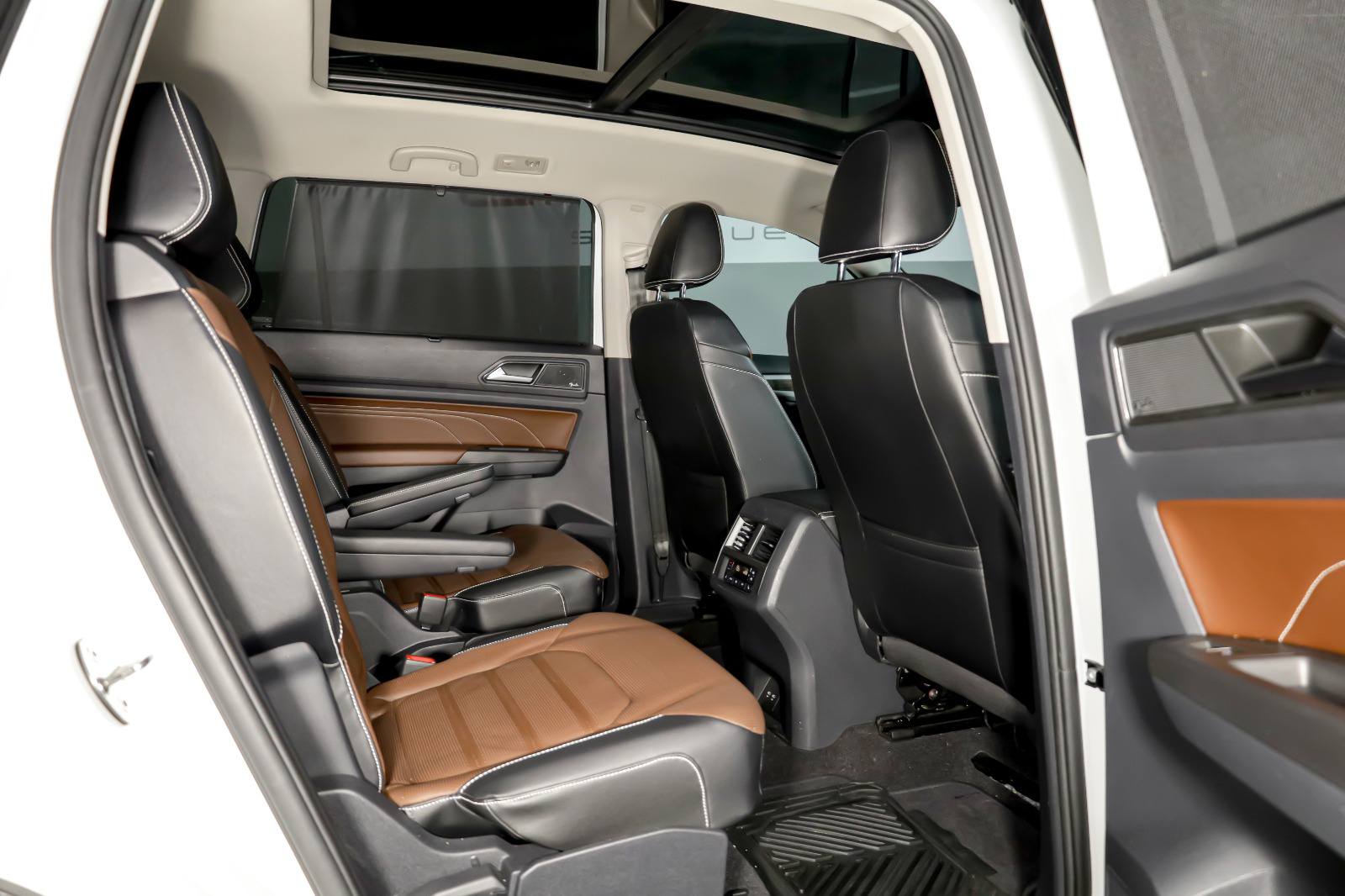 571237953_746650991726413_4144579012572651362_n